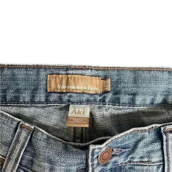 Abercrombie and Fitch Light Wash Bootcut Mid Rise Jeans Women’s size 10S - Picture 4 of 14